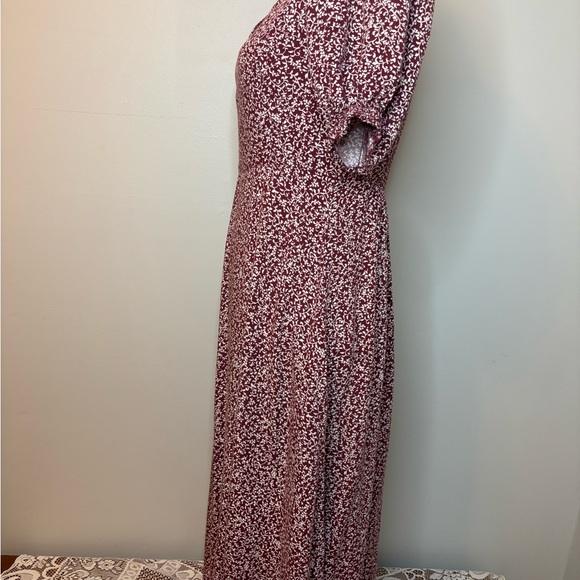 Old Navy Maroon Floral Short Sleeve Flit & Flare Dress- Small - Picture 3 of 10